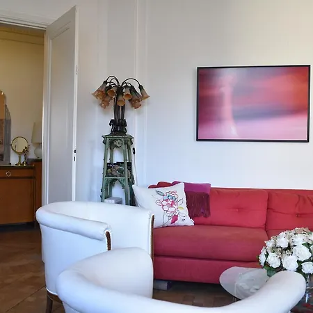 3 Bedroom Flat At The Foot Of Bon Marche Apartment Paris